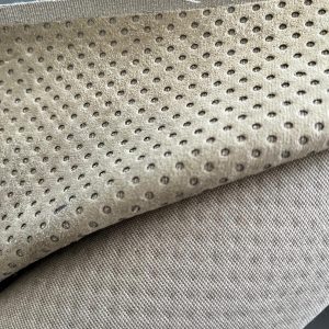 ALCANTARA BEIGE FORATO (FORO GRANDE)